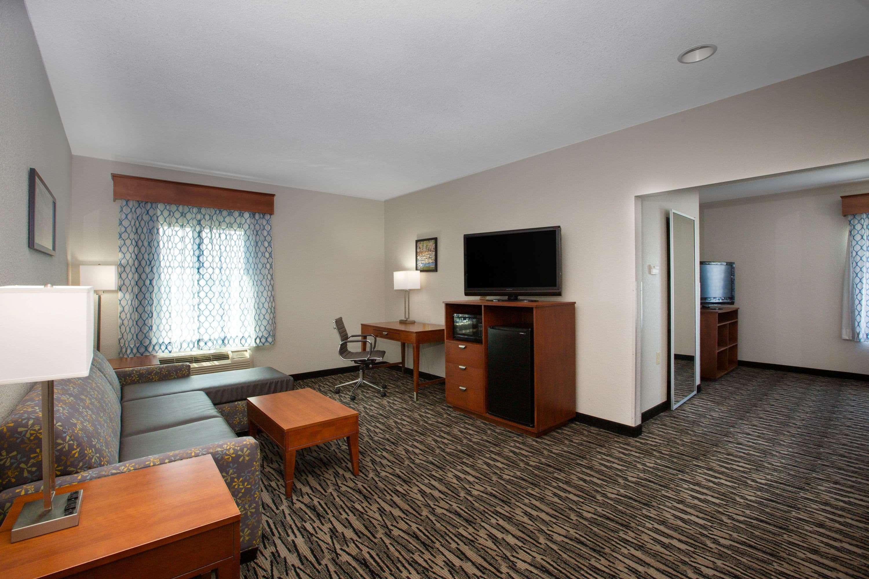 La Quinta By Wyndham Tupelo Otel Dış mekan fotoğraf